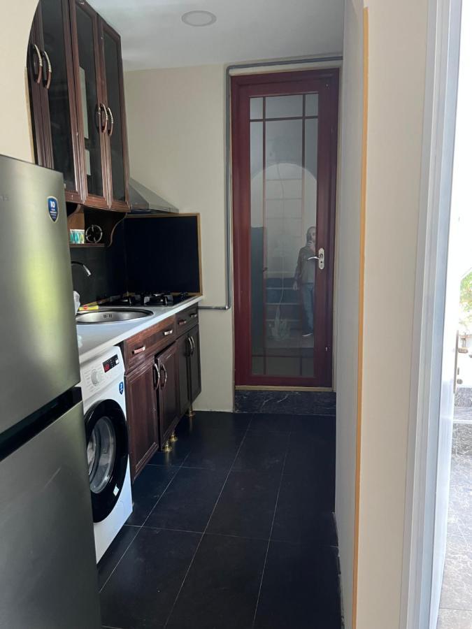 Monika Apartment Tbilisi Bagian luar foto